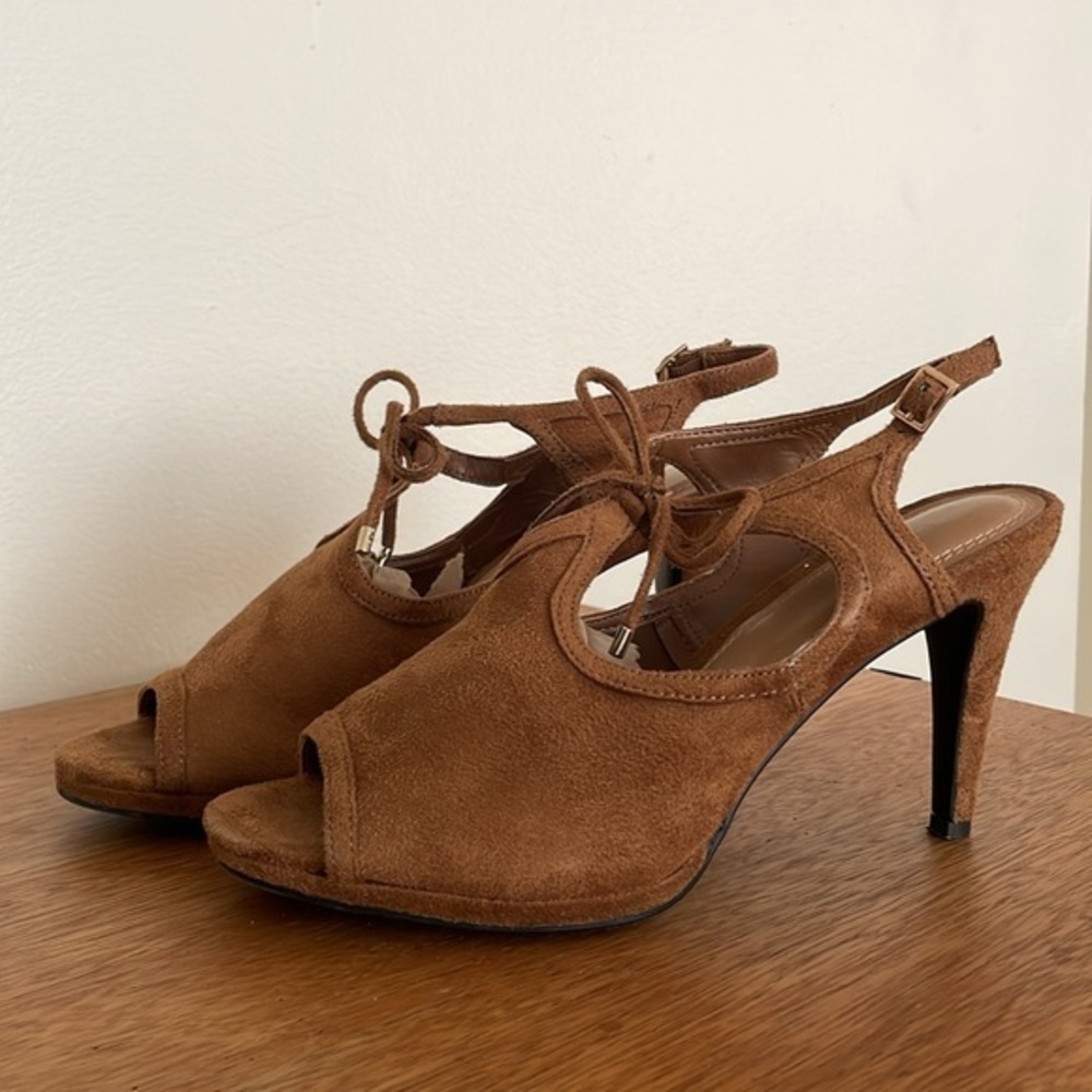 Impo Womens Titan Sling Back
Tan Sandals Slim Heel Peep